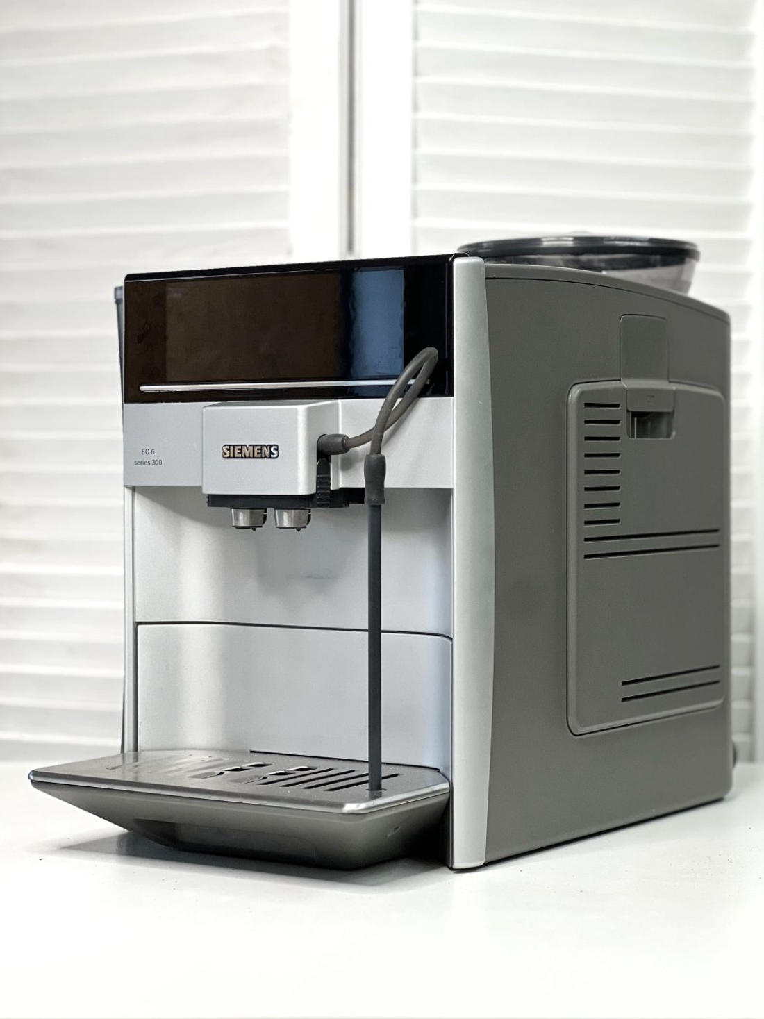 Кавомашина Siemens EQ 6 -серія 300 Б/У