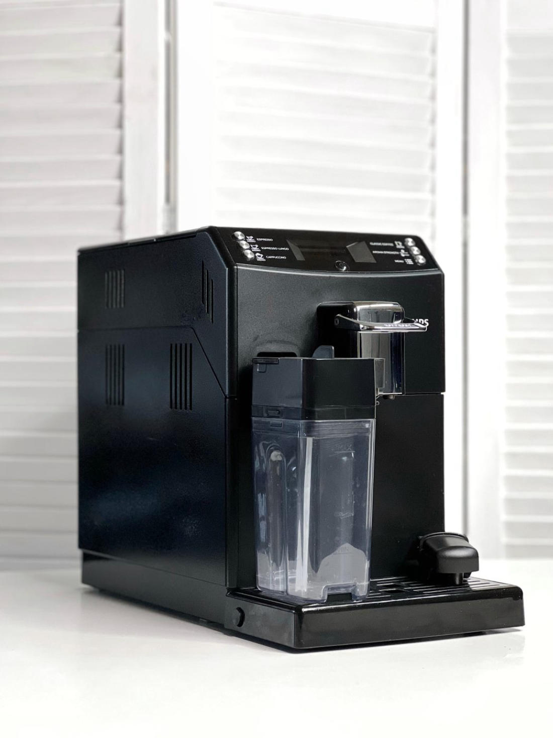Кавомашина Philips / Saeco HD8847/01 Б/У