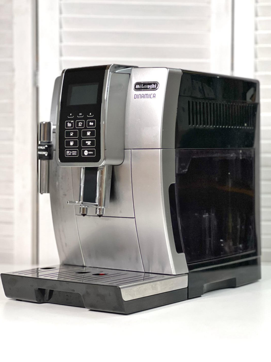 Кавомашина DeLonghi ECAM350.35.SB (Dinamica) Б/У