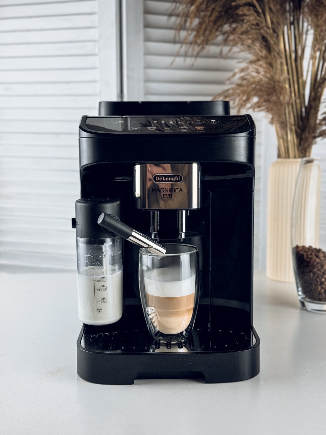 Кавомашина De'Longhi Magnifica Evo Б/У