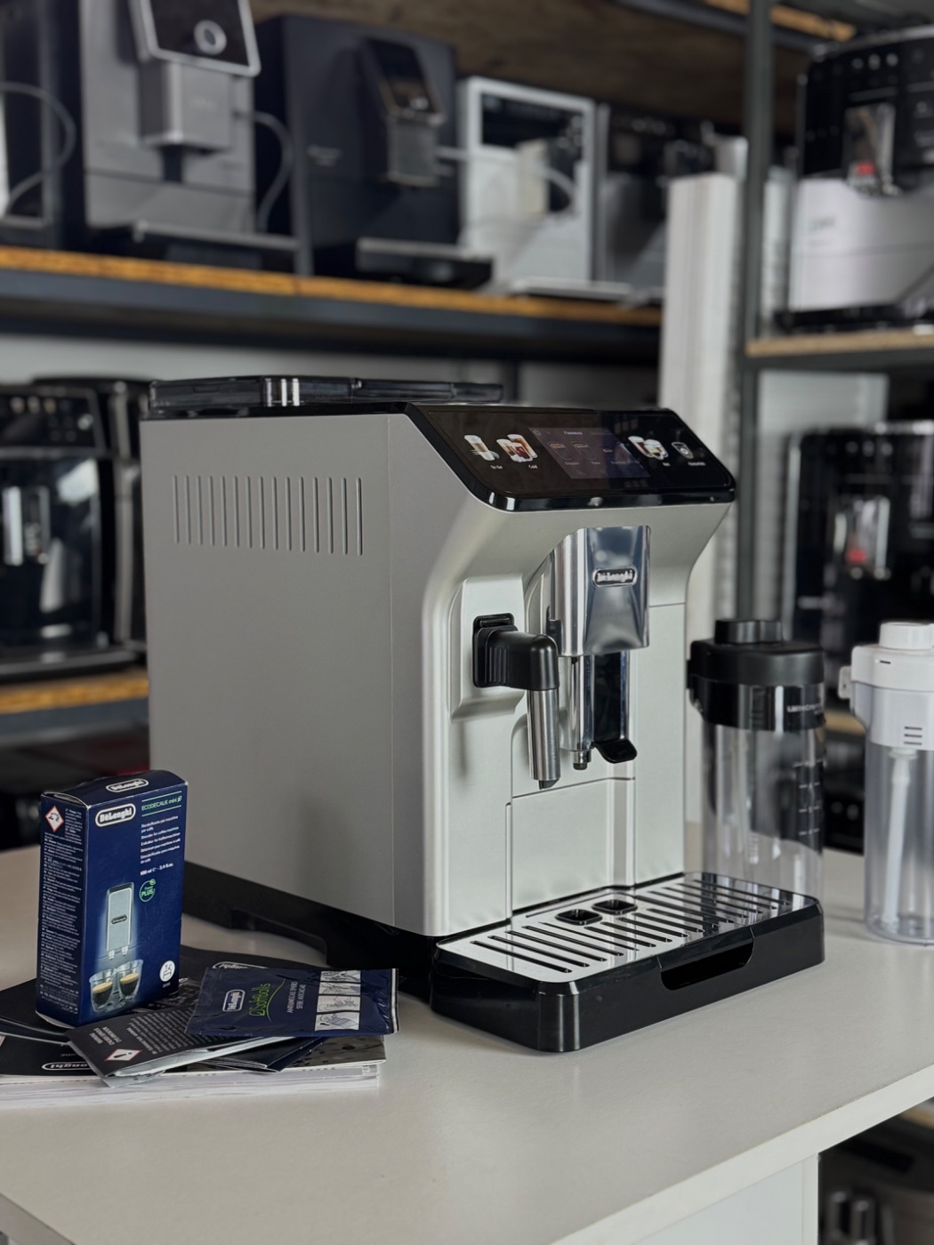 Кавомашина De'Longhi Eletta Explore ECAM 450.55.S Б/У