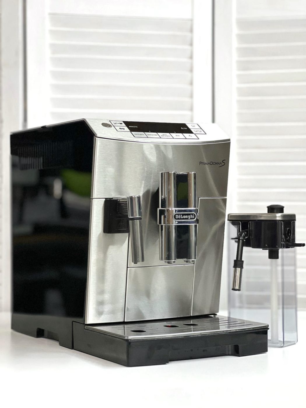 Кавомашина DeLonghi ECAM 26.455.M Б/У