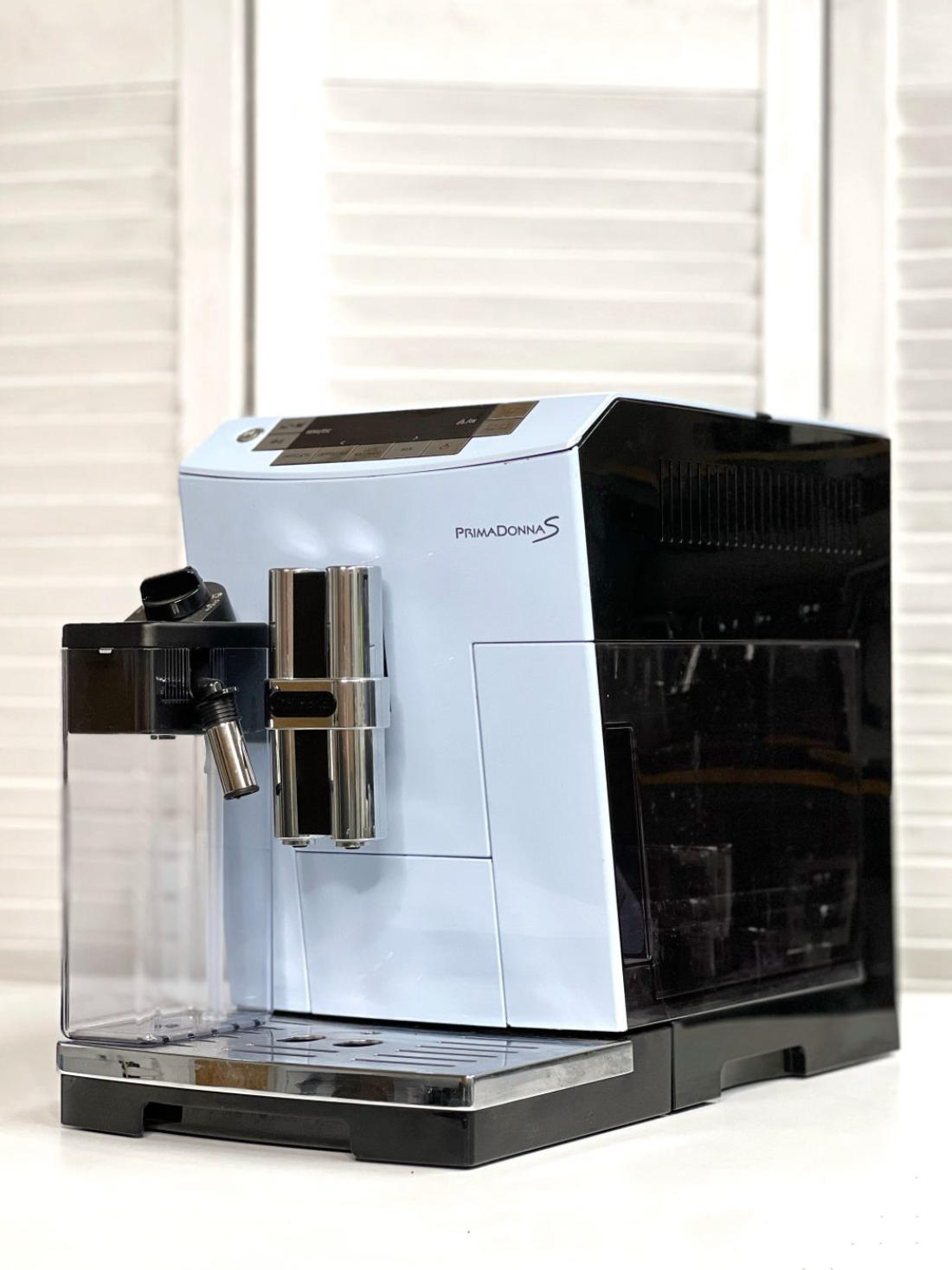 Кавомашина DeLonghi ECAM28.465 Б/У