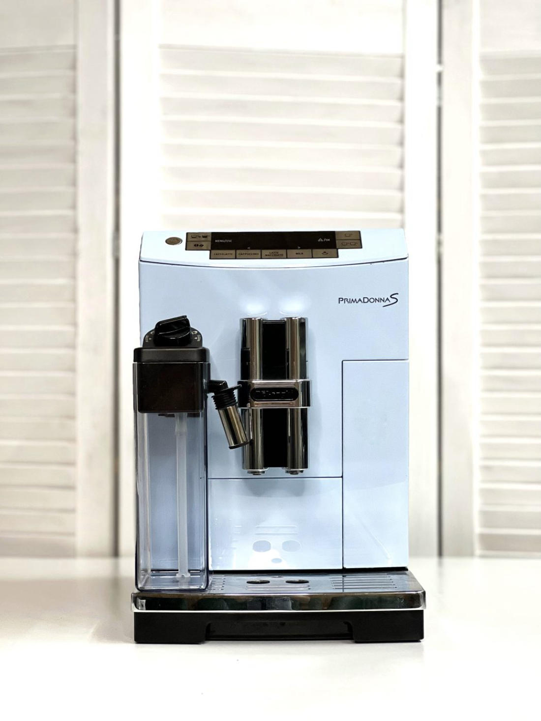 Кавомашина DeLonghi ECAM28.465 Б/У