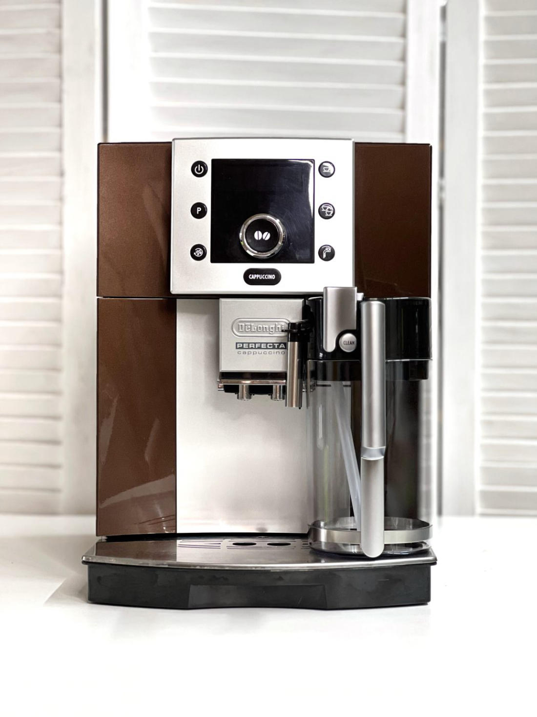 Кавомашина DeLonghi ESAM5500.T (Perfecta) Б/У