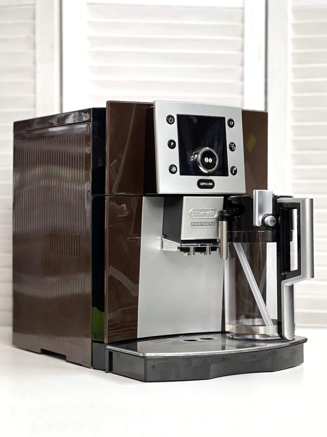 Кавомашина DeLonghi ESAM5500.T (Perfecta) Б/У
