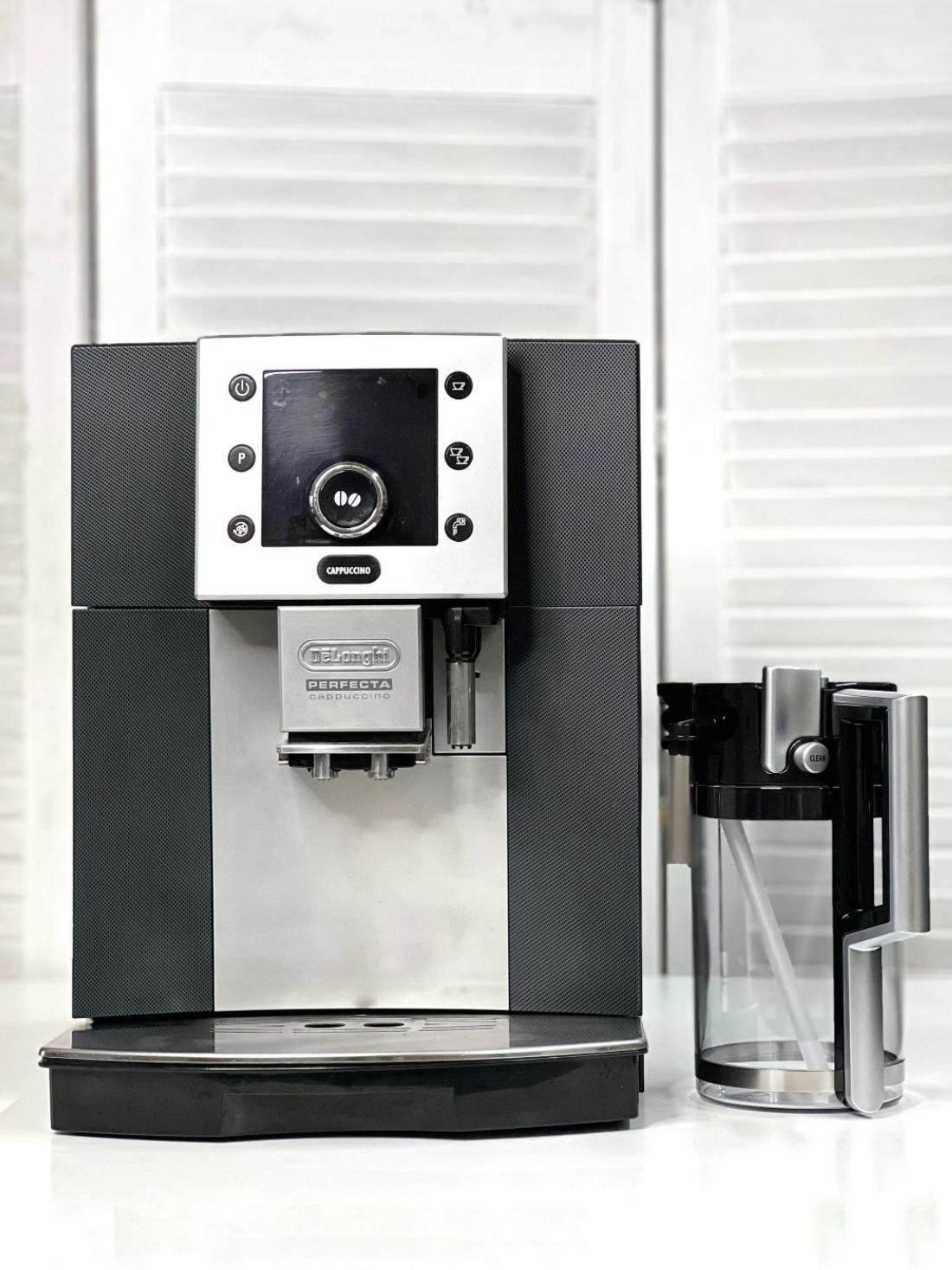 Кавомашина DeLonghi ESAM5500.T (Perfecta) Б/У