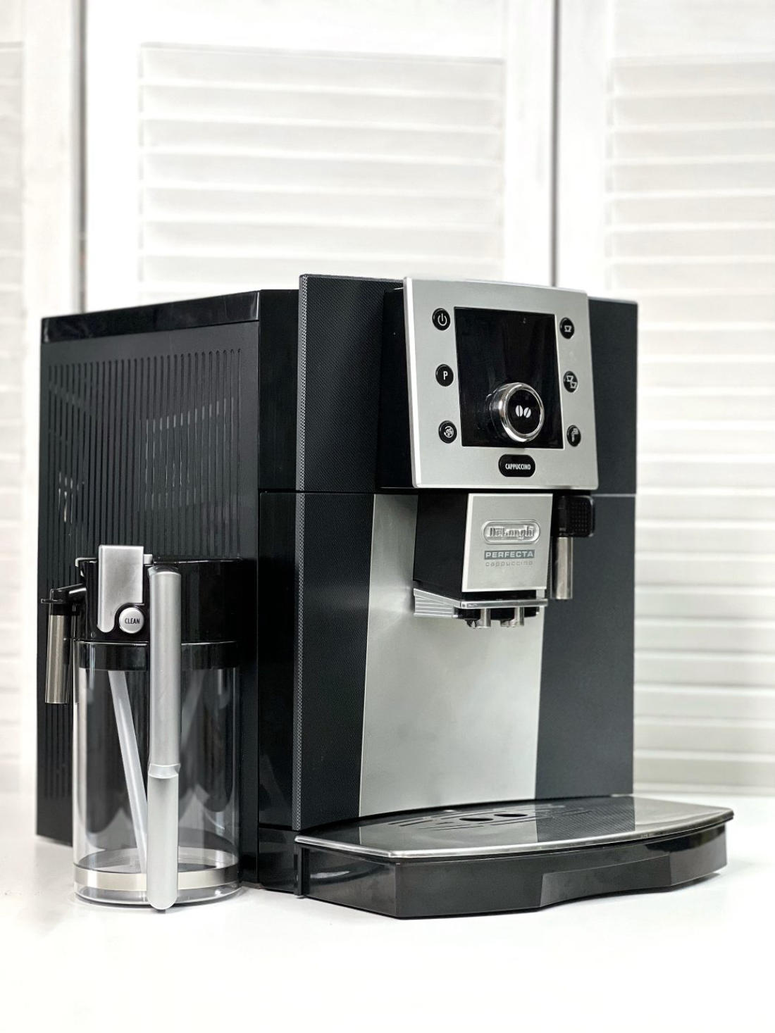Кавомашина DeLonghi ESAM5500.T (Perfecta) Б/У