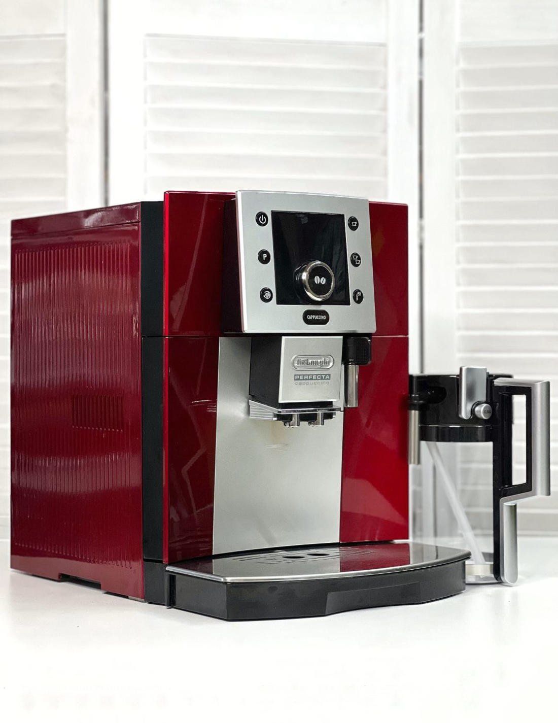 Кавомашина DeLonghi ESAM5550.R (Perfecta) Б/У