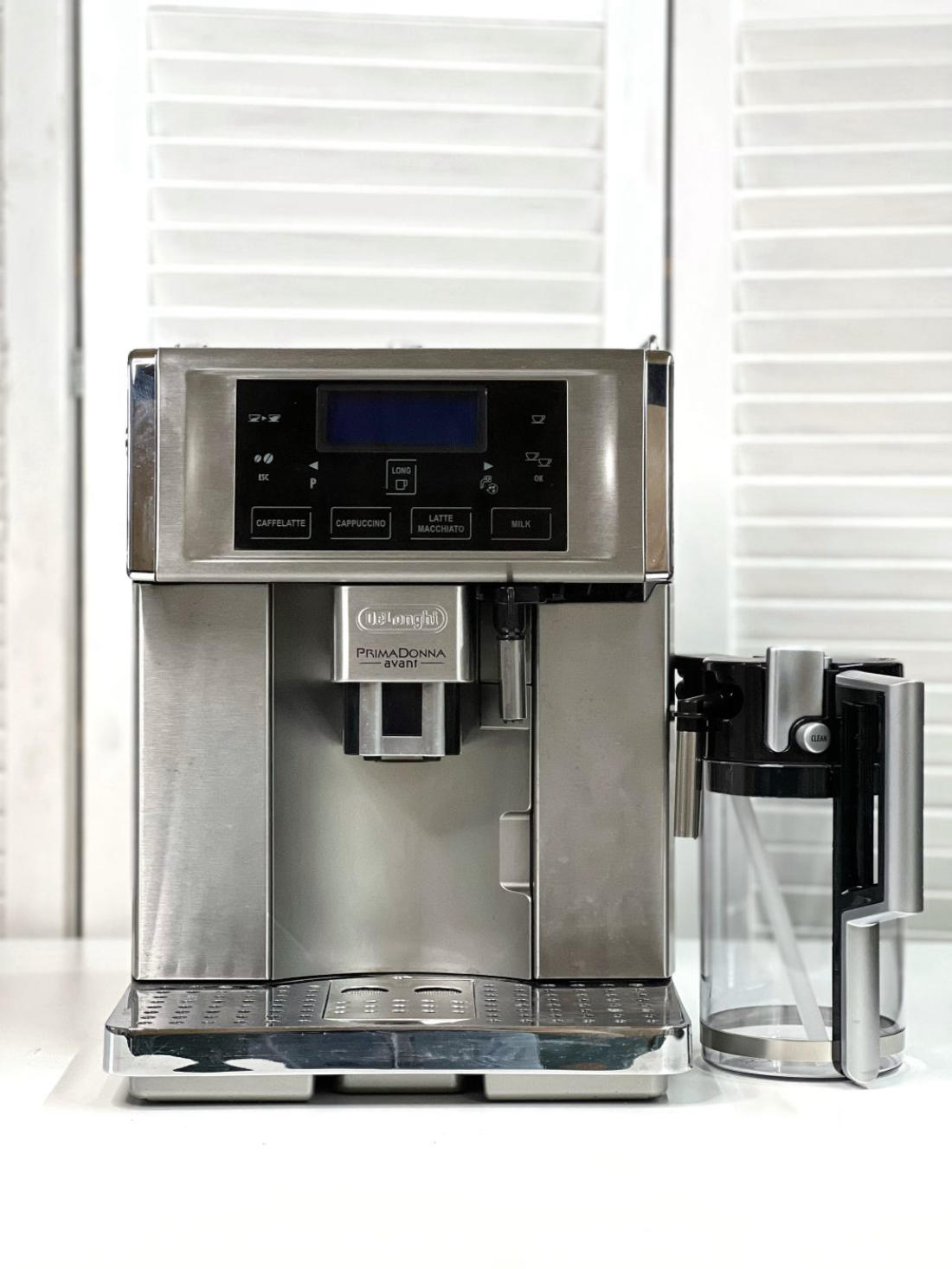 Кавомашина DeLonghi ESAM6700 Б/У