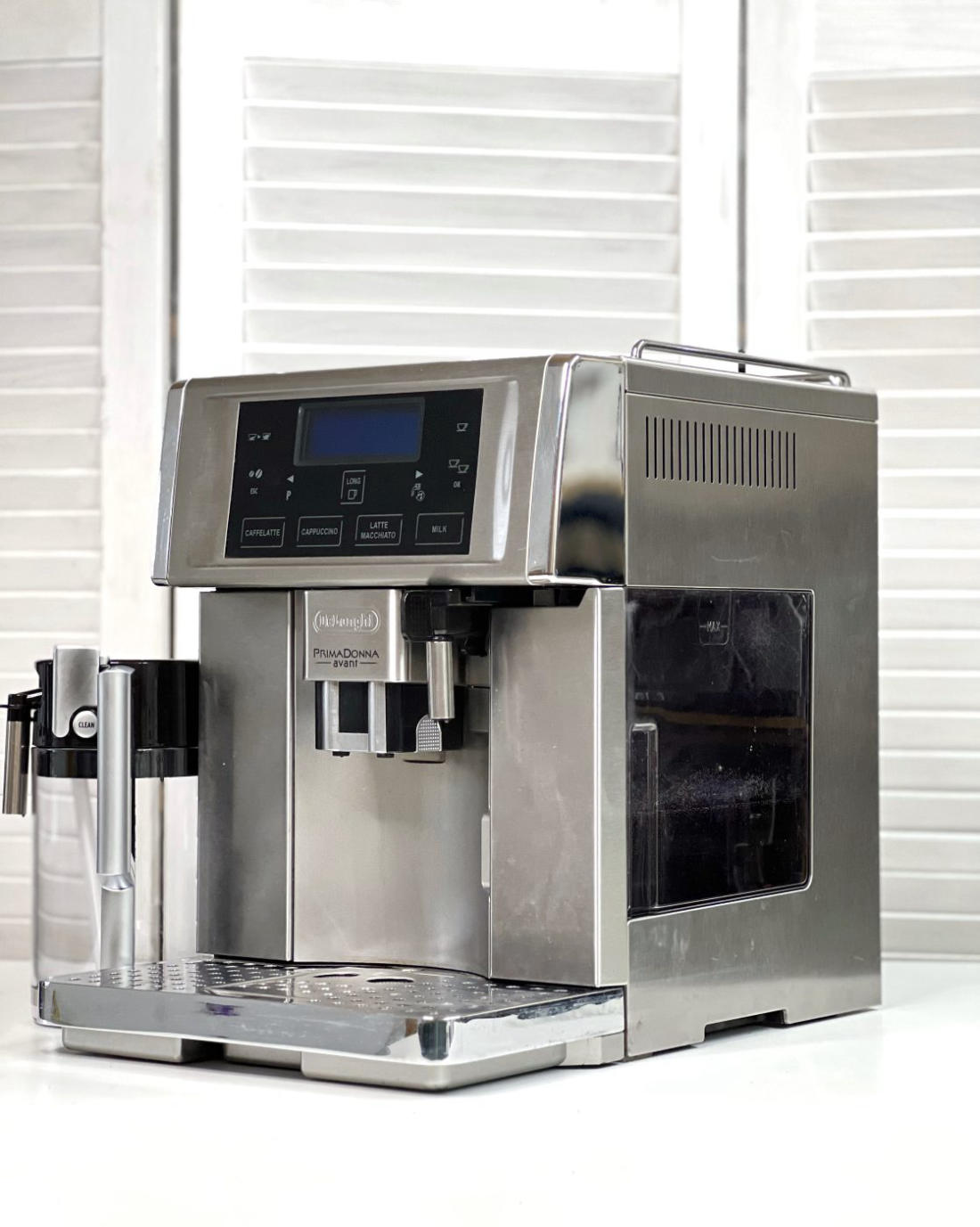 Кавомашина DeLonghi ESAM6700 Б/У