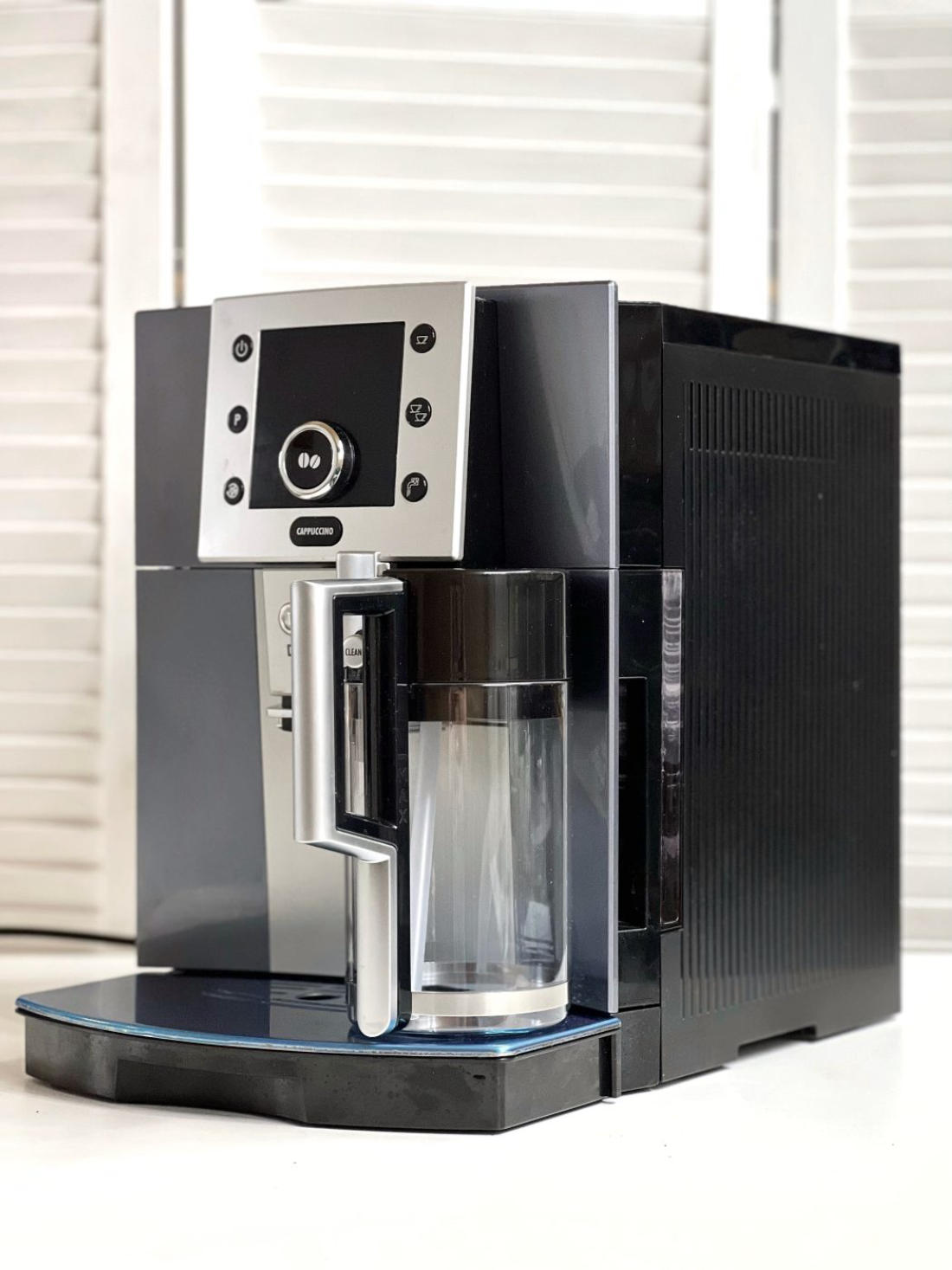 Кавомашина DeLonghi ESAM5500.M (Perfecta) Б/У