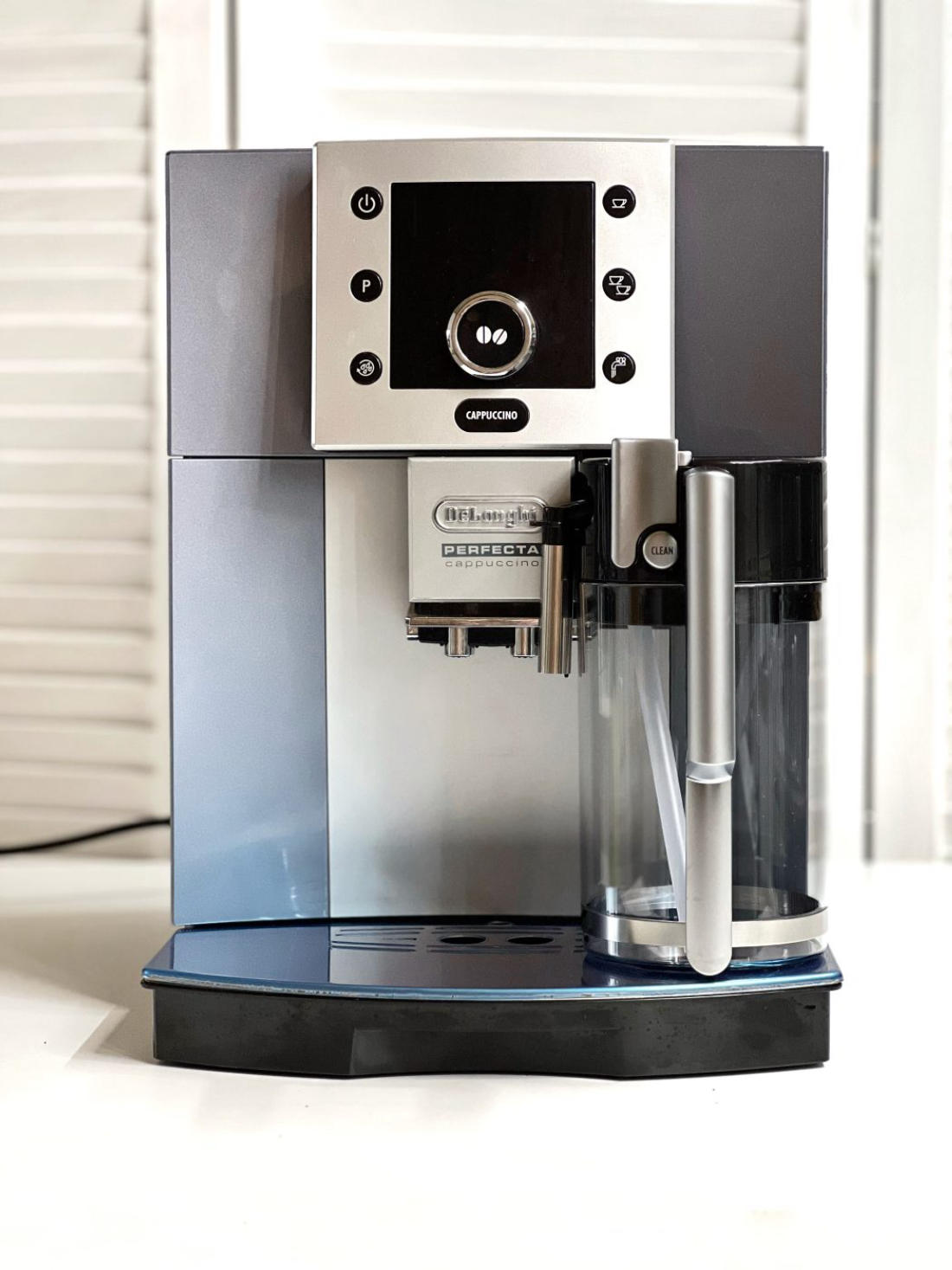 Кавомашина DeLonghi ESAM5500.M (Perfecta) Б/У