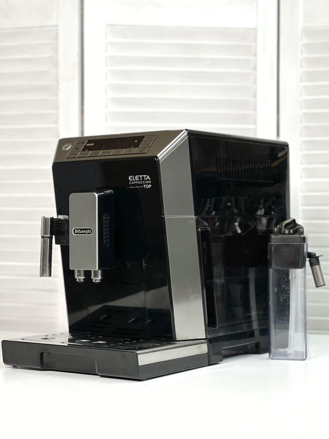 Кавомашина DeLonghi ECAM45.766.B (Eletta Cappuccino Top) Б/У