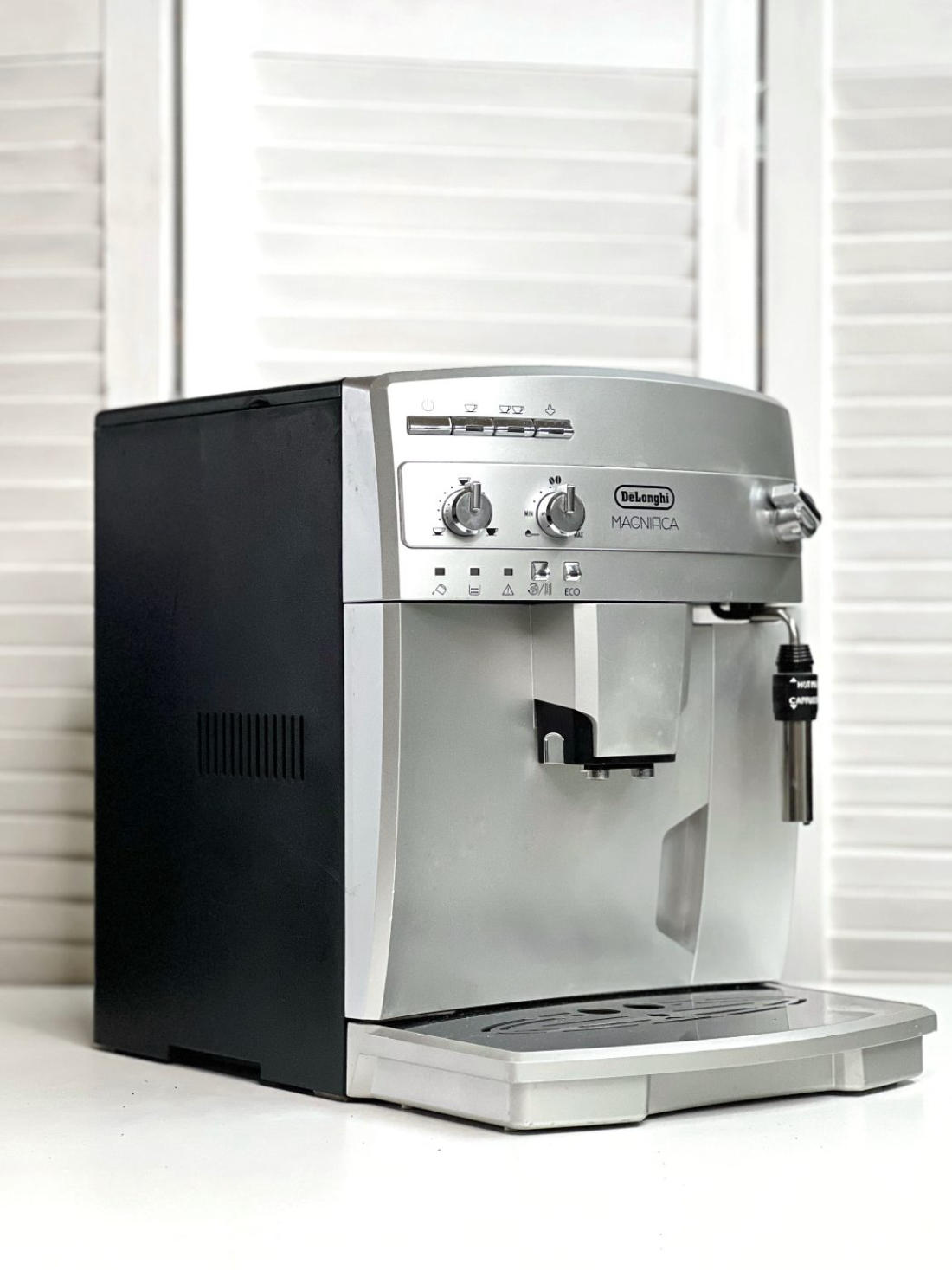 Кавомашина DeLonghi ESAM03.120.S (Magnifica S) Б/У