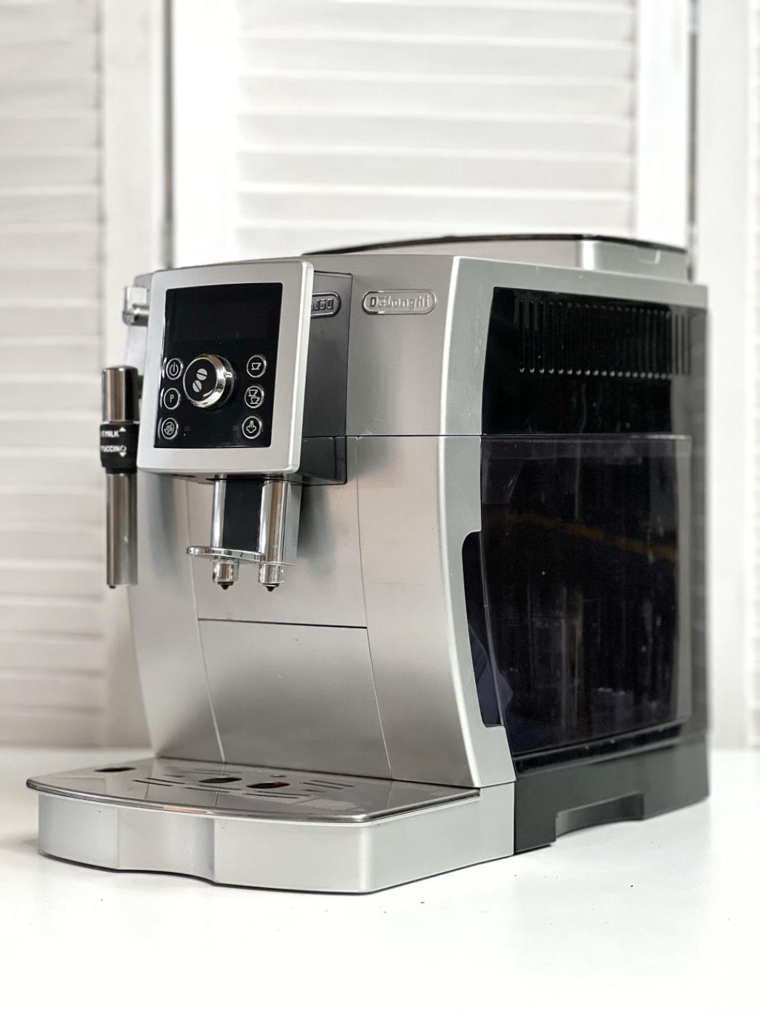 Кавомашина DeLonghi ECAM23.420.SB Б/У