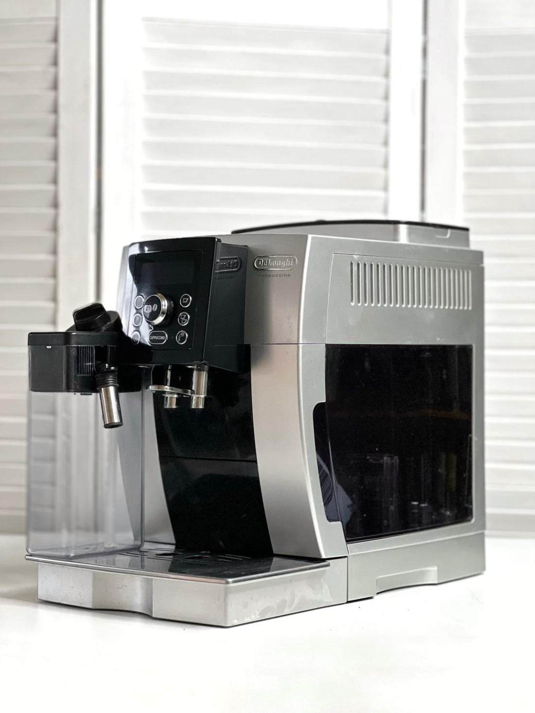 Кавомашина DeLonghi ECAM24.467.S Б/У