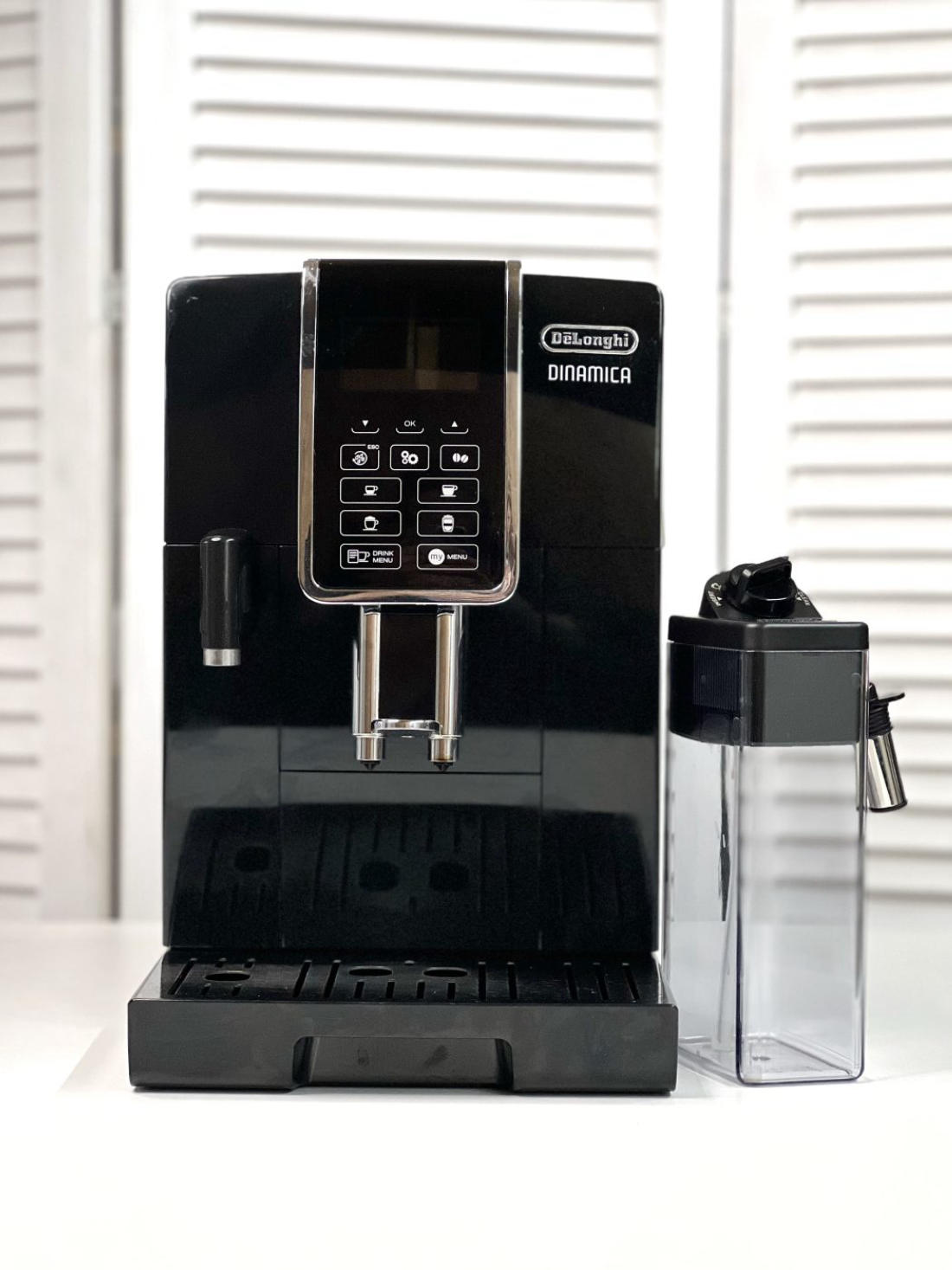 Кавомашина DeLonghi ECAM350.55.B Dinamica Б/У