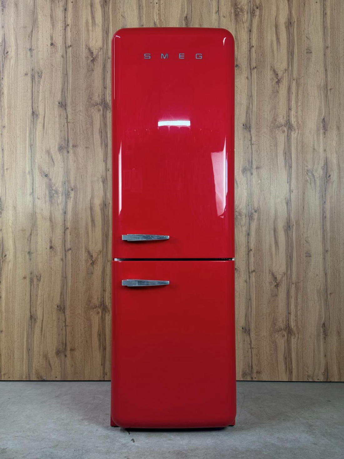 Холодильник Smeg FAB32RR1 (ретро, червоний) Б/У